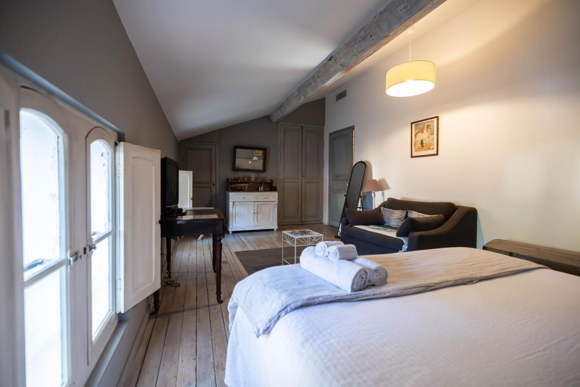 Domaine Castell De Bles Bed & Breakfast Saint-Genis-des-Fontaines Room photo