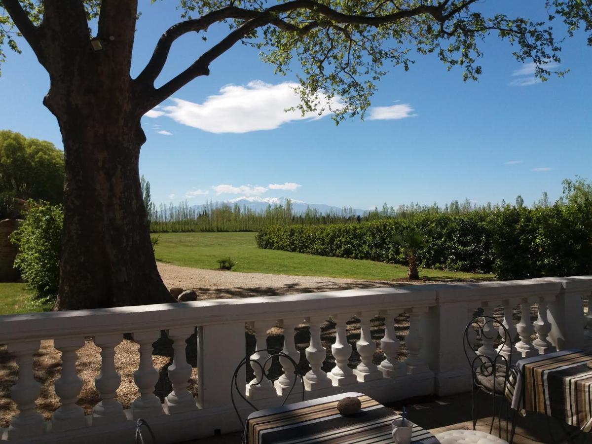 Domaine Castell De Bles Bed & Breakfast Saint-Genis-des-Fontaines Exterior photo